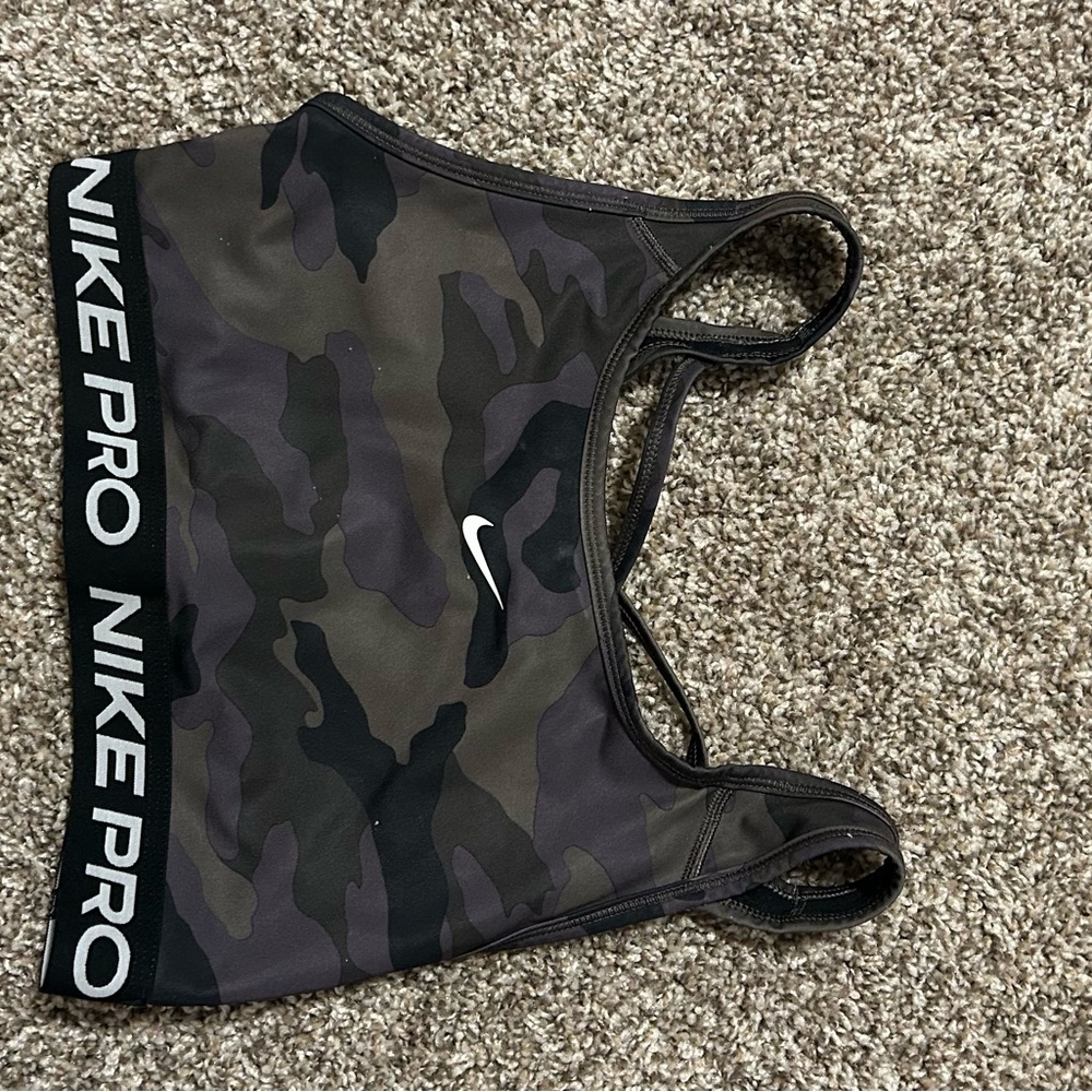 Nike Pro Camo Sports Bra